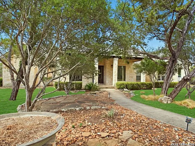 3 bed, 3.0 bath, 3185 sqft, $4,500 — Photo 4