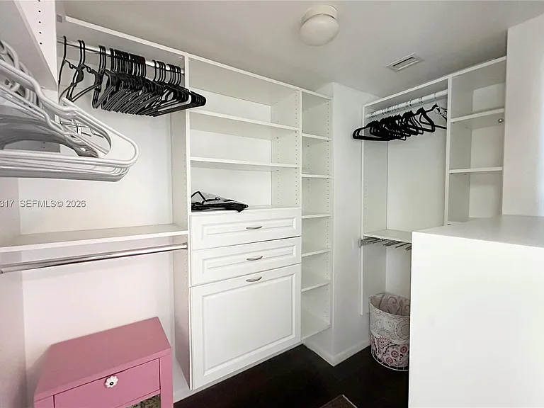 2000 N Bayshore Dr #614 — Photo 11