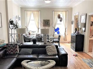 102 1st Pl APT 3, Brooklyn, NY 11231