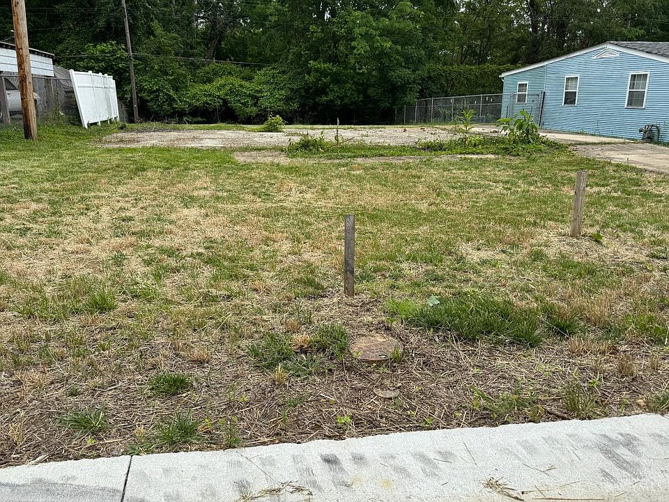2nd image of 199 N Orchard Cir