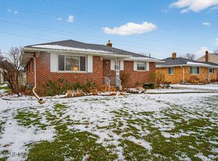 705 Regina Pkwy, Toledo, OH 43612