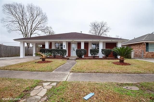 1st image of 3001 Charles Dr