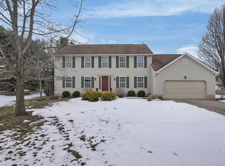 50 Buttercup Ct SW, Pataskala, OH 43062