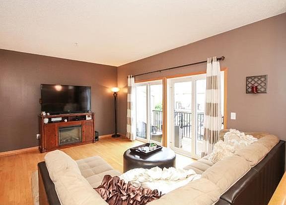 5th image of 11171 Aberdeen St NE