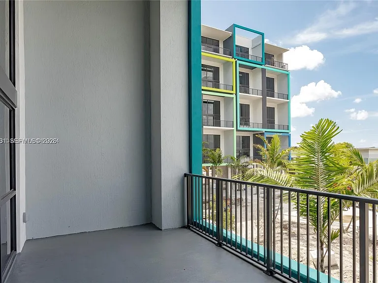 4400 Sunrise Blvd #S2-A — Photo 13