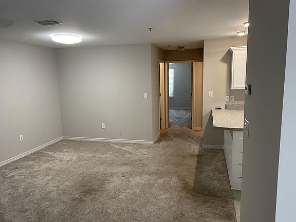 5th image of 435 E Canal Dr Unit 3