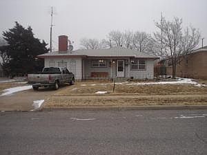 2nd image of 1824 Beech Ln