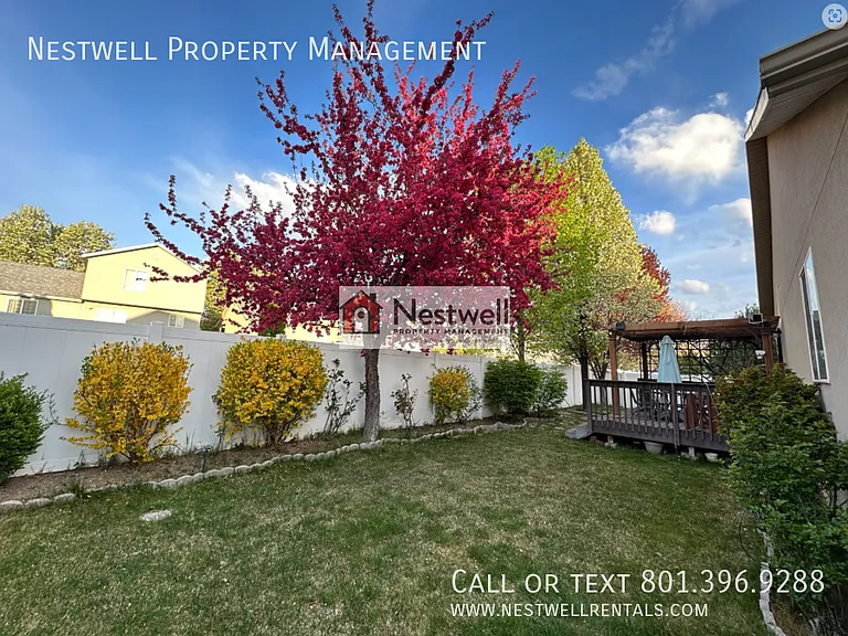 10768 S Pine Shadow Rd — Photo 16