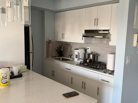 4th image of 14720 35th Avenue #5C