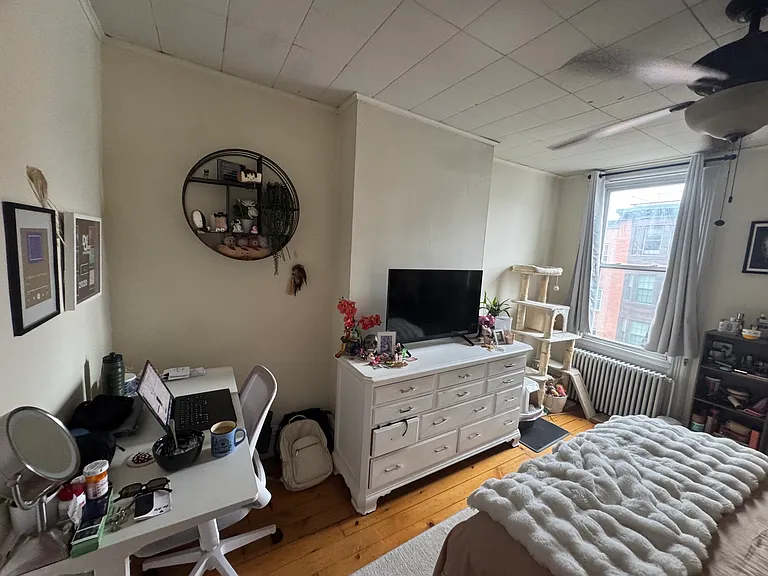 310 Monroe St #8 — Photo 10
