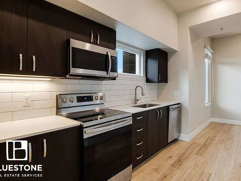 Brookside Apartments — Photo 41