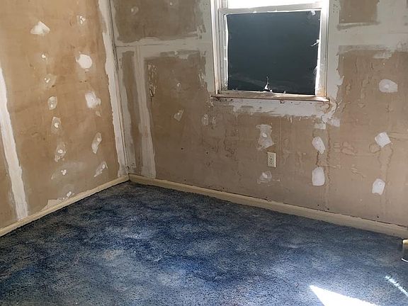 4th image of 5830 Beach Ave