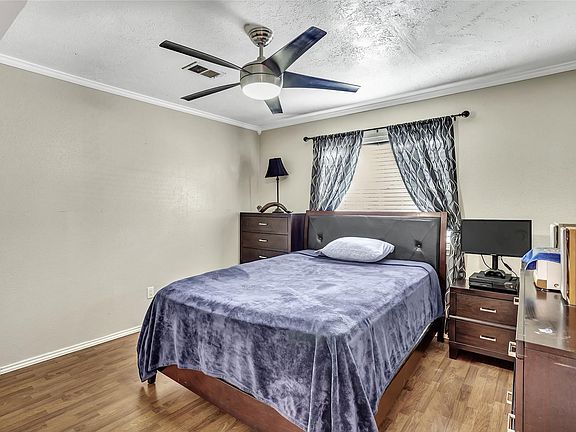 3rd image of 13710 Kensington Pl