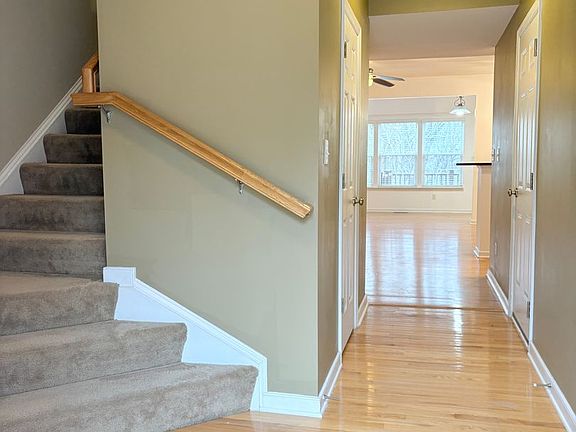 4th image of 106 Daniels Dr