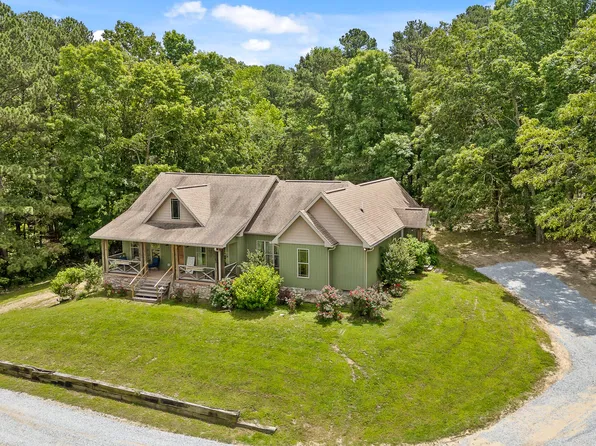 2571 Brow Rd, Trenton, GA 30752