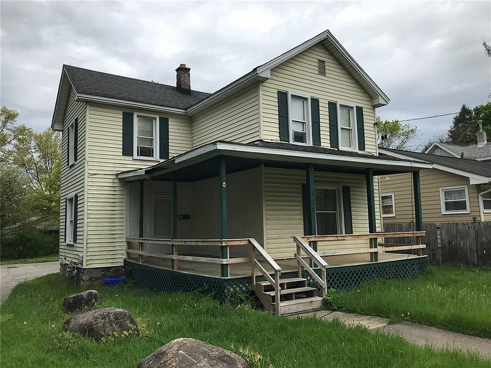 1st image of 324 Meadville St
