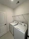 640 Cottage Grove Cir — Photo 7