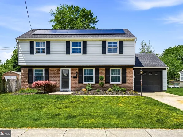 7 Hillside Rd, Stratford, NJ 08084