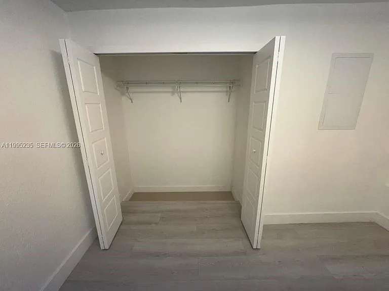 230 E 56th St — Photo 22