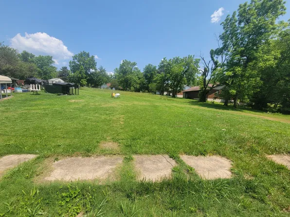 307 Park Street, Willow Springs, MO 65793