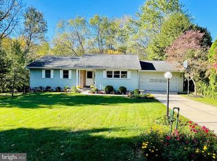 280 Forest Rd, Pottsville, PA 17901