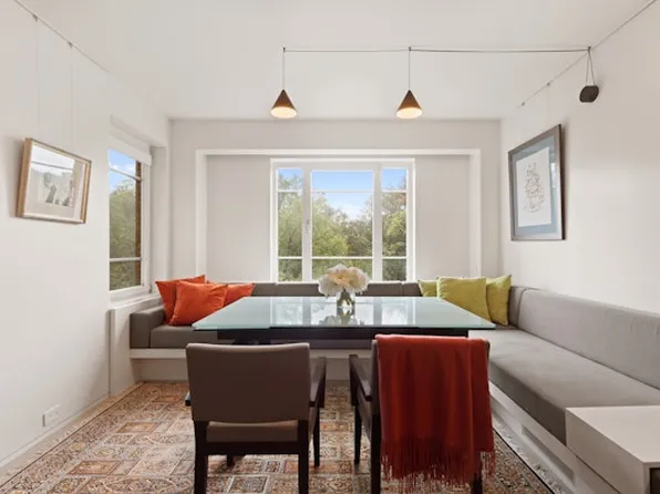 880 5th Avenue image 6 of 12