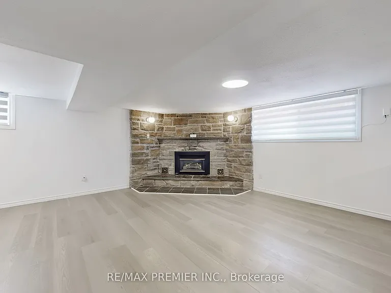 47 Amsterdam Ave #BASEMENT — Photo 4