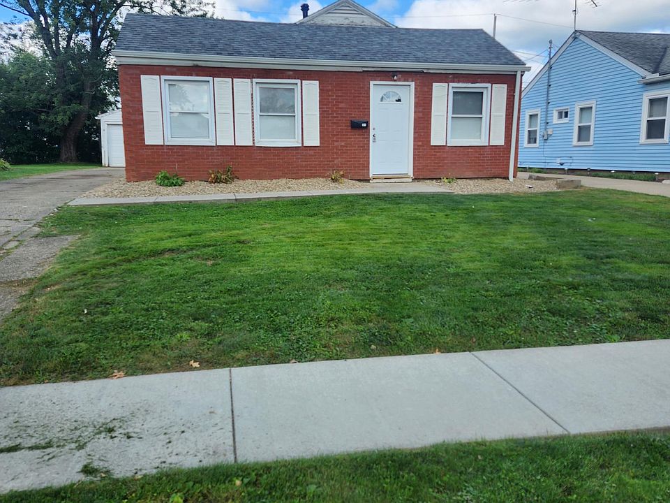 1st image of 501 Grosvenor Ave NW