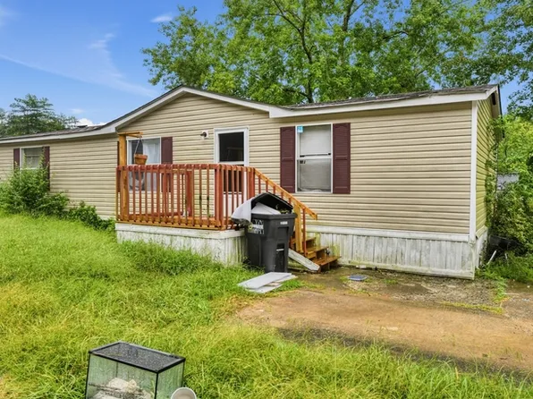 100 Moonshadow Rdg, Fayetteville, GA 30214