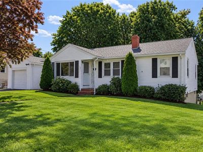 89 Marlow St, Cranston, RI, 02920