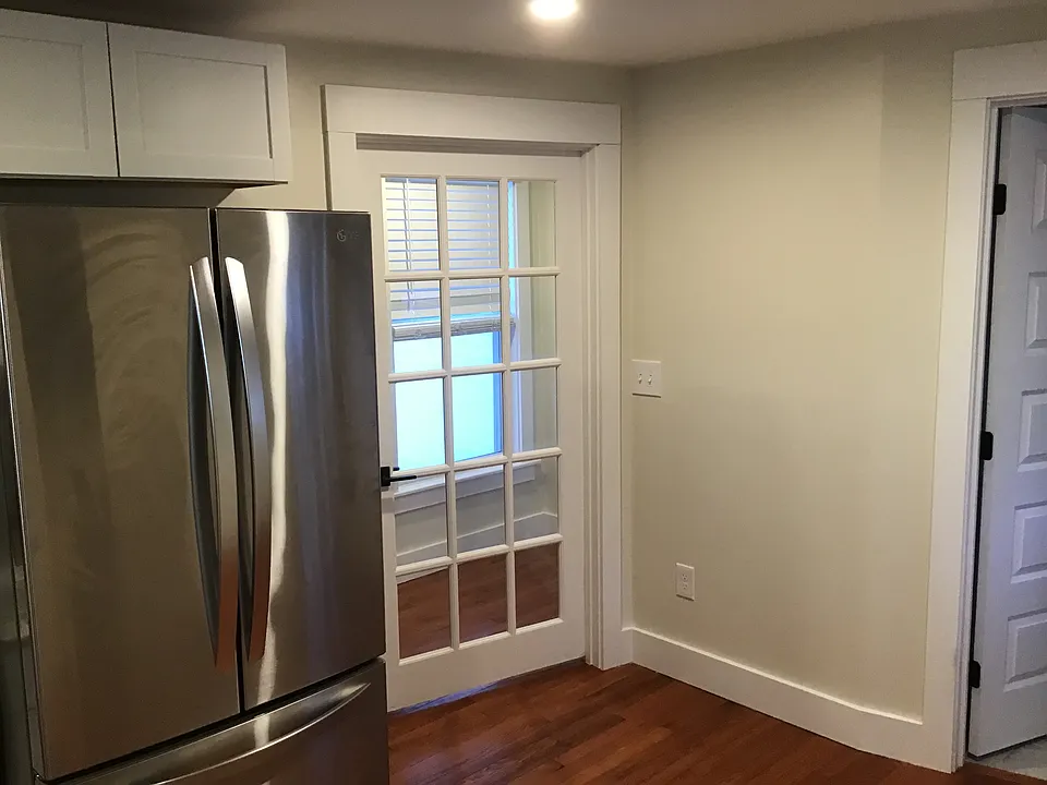 38 Pleasant St #4