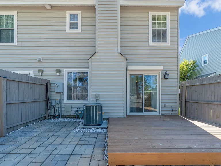 5092 Glenwood Way — Photo 30