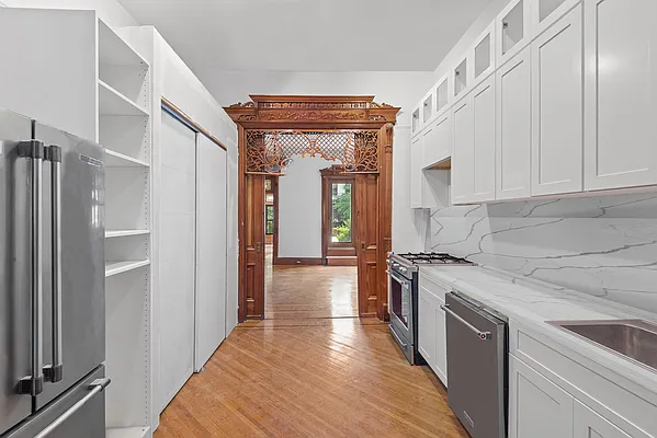 Rented by Corcoran | media 12