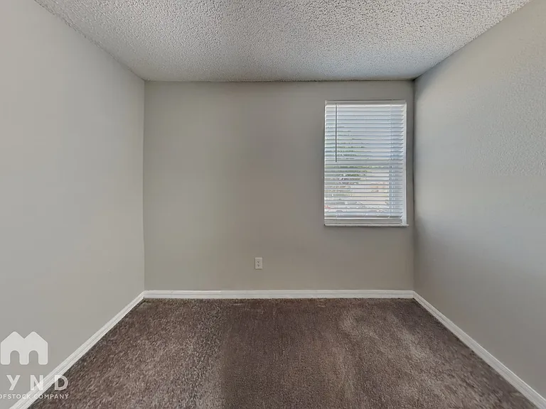 8655 Wellington Loop — Photo 17