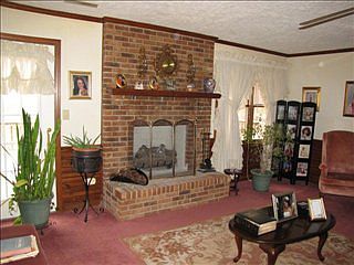 4th image of 261 Alpine Ln