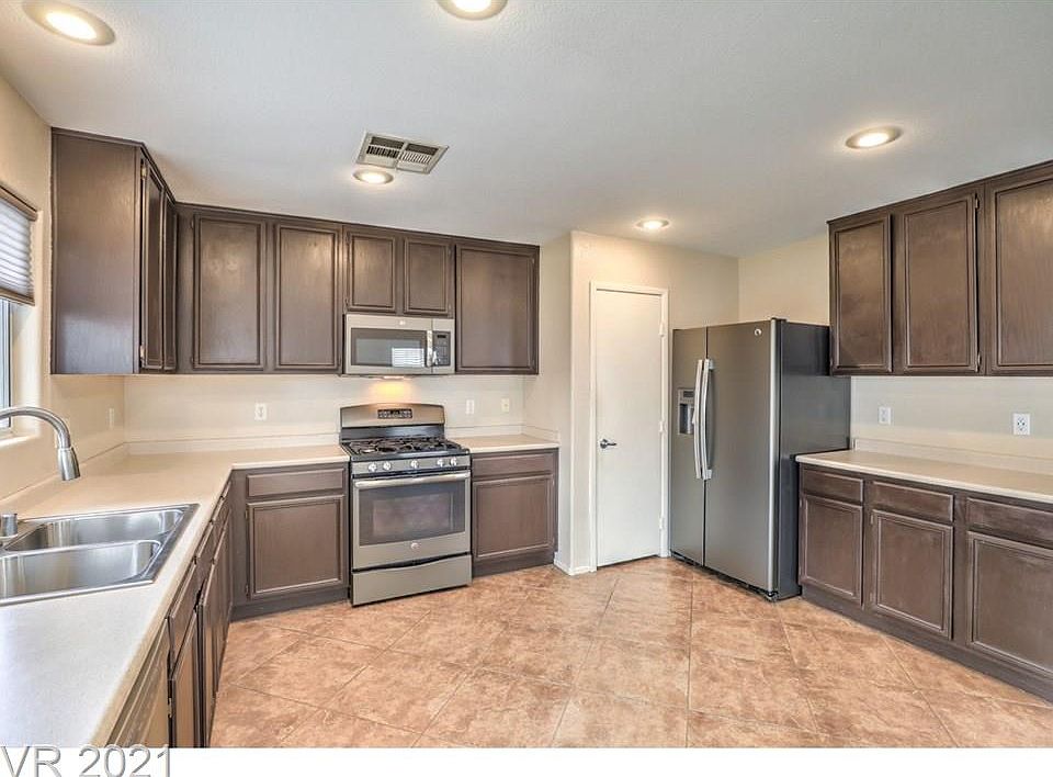 1st image of 6343 Cactus Dahlia St