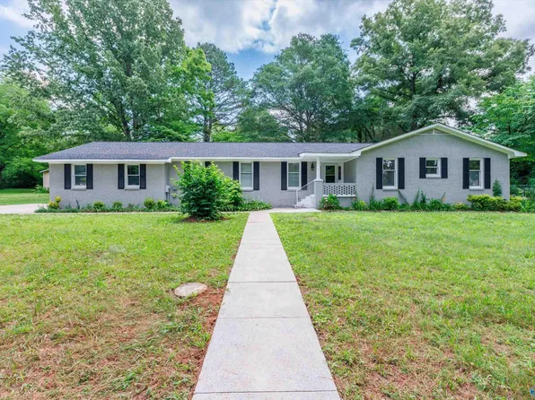 153 Jacque Jim Dr NE, Huntsville, AL 35810