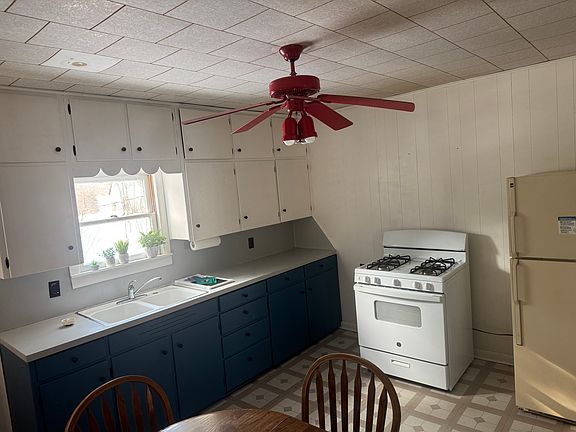5th image of 51 Archer Ave #1