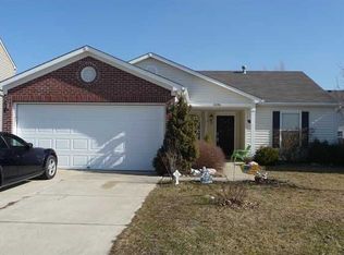 8286 S Swimming Hole Ln, Pendleton, IN 46064