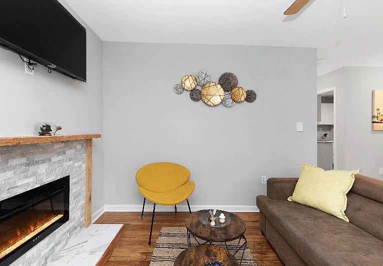 965 Smith St #A — Photo 8