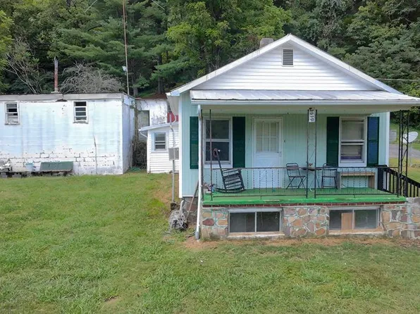 1519 E Main St, Saltville, VA 24370