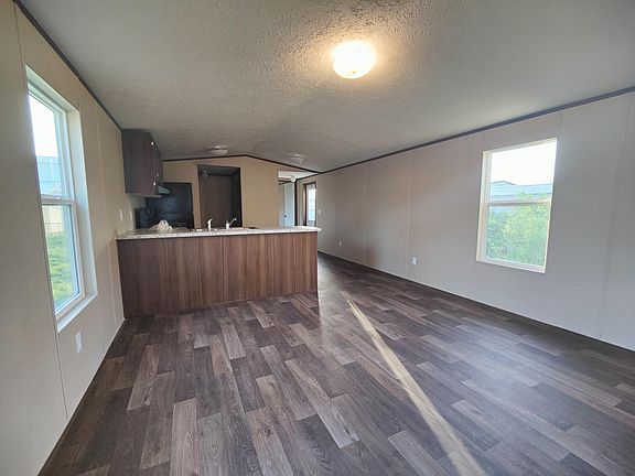 2nd image of 203 W Mimosa Dr #4