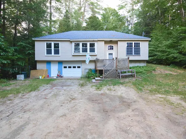 305 Bog Road, Hillsborough, NH 03244