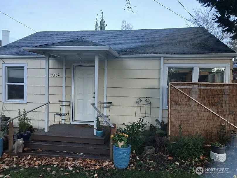 17304 97th Place SW photo 1