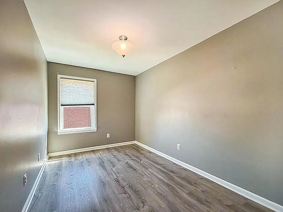 4th image of 12085 Abby Rd Floor 2