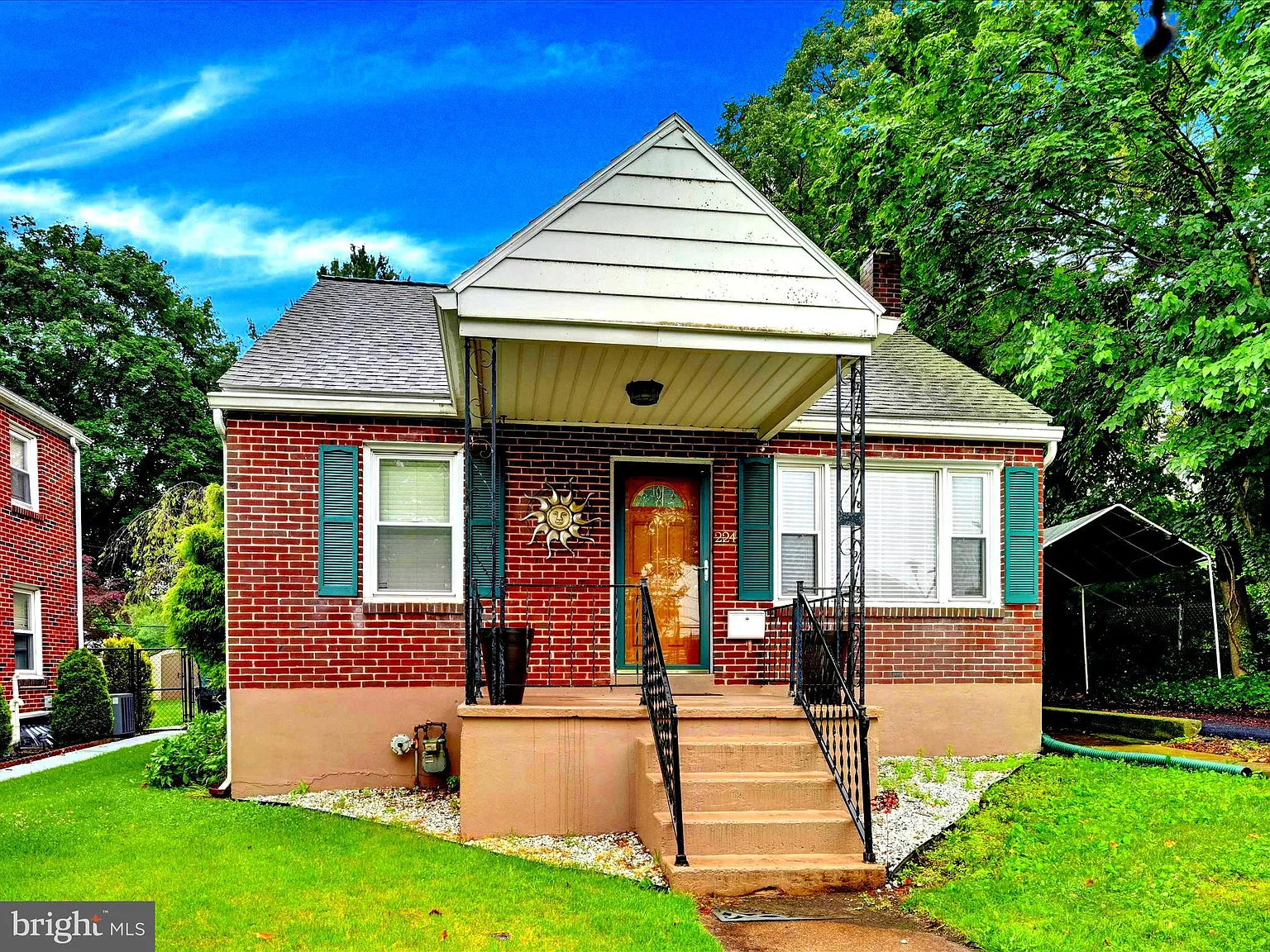 224 Mayberry Ave photo 1