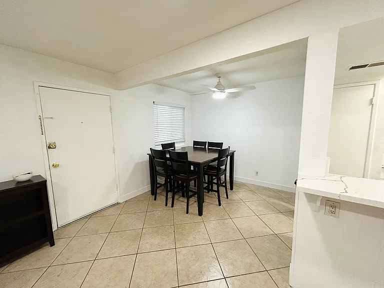 1721 Normandy Pl #C — Photo 5
