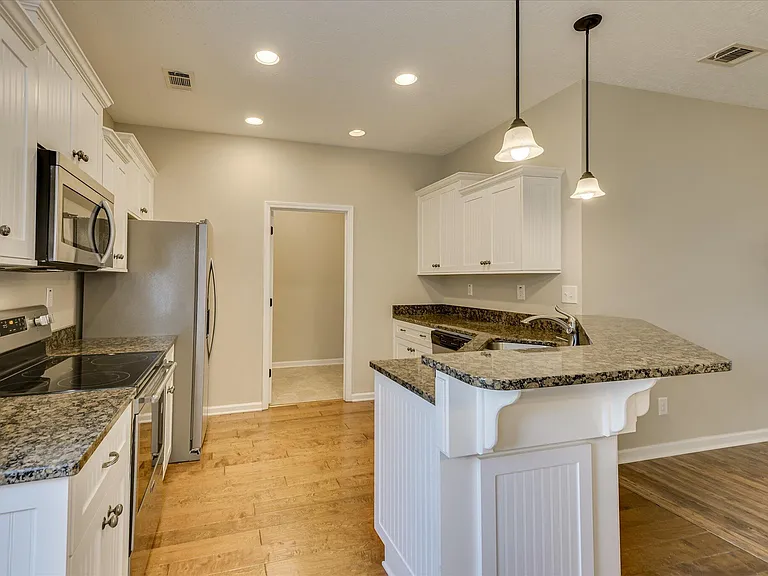 178 Kline St NW — Photo 9