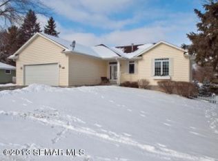 2674 Oak Hills Dr SW, Rochester, MN 55902