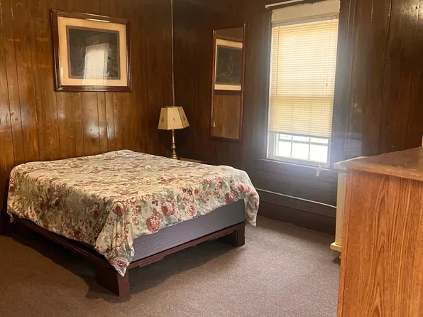 (undisclosed Address), Springfield, MA 01109